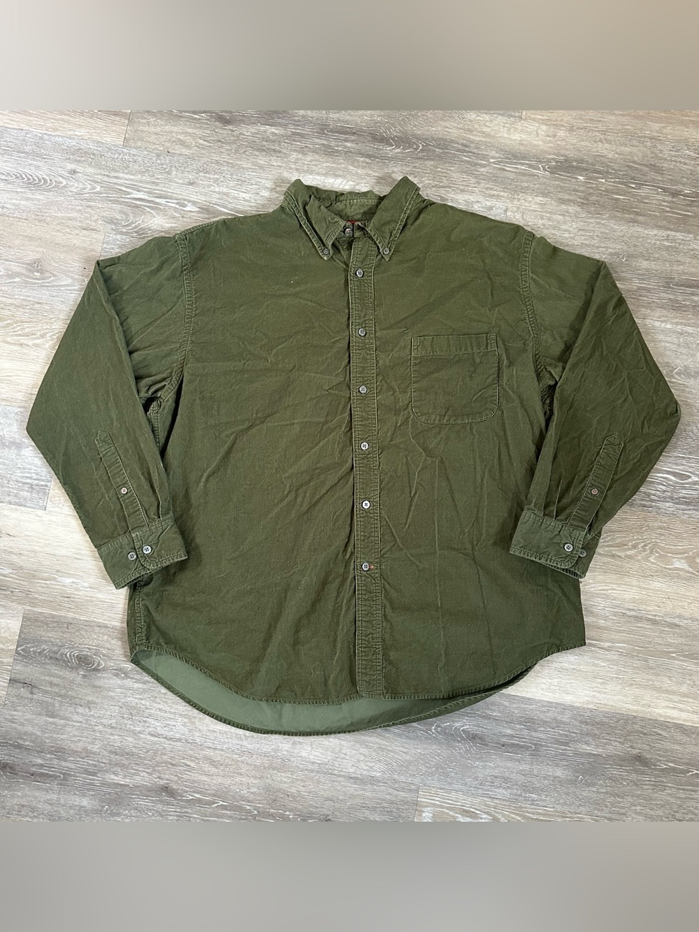 Vintage St. John’s Bay Olive Green long sleeve 100% cotton corduroy shirt Sz XL